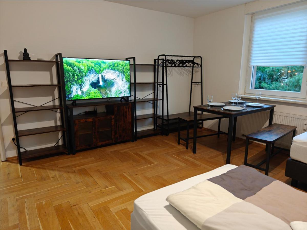 2Br Apartment, Parking, Wi-Fi, Tv In Berlin Karow Berlim Exterior foto